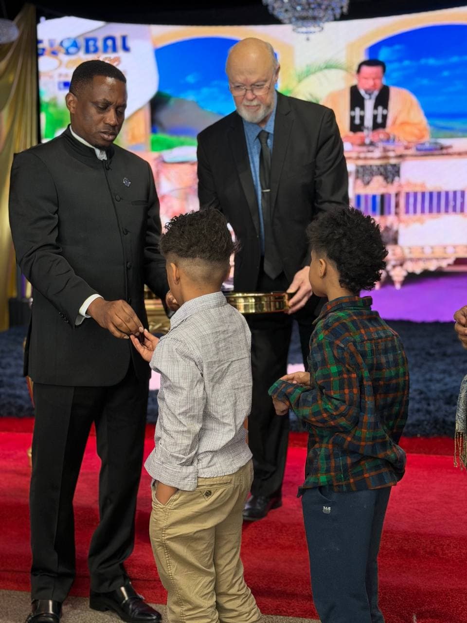 Christ Embassy Columbus Indiana - Church Service Slide 30